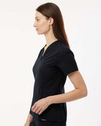 Blusa de Scrub para Mujer Calix Fit & Flare con Cuello en V | W10003