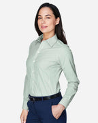 Camisa de Vestir Tejida con Rayas Banker de la Colección Crown® para Mujer | D645W