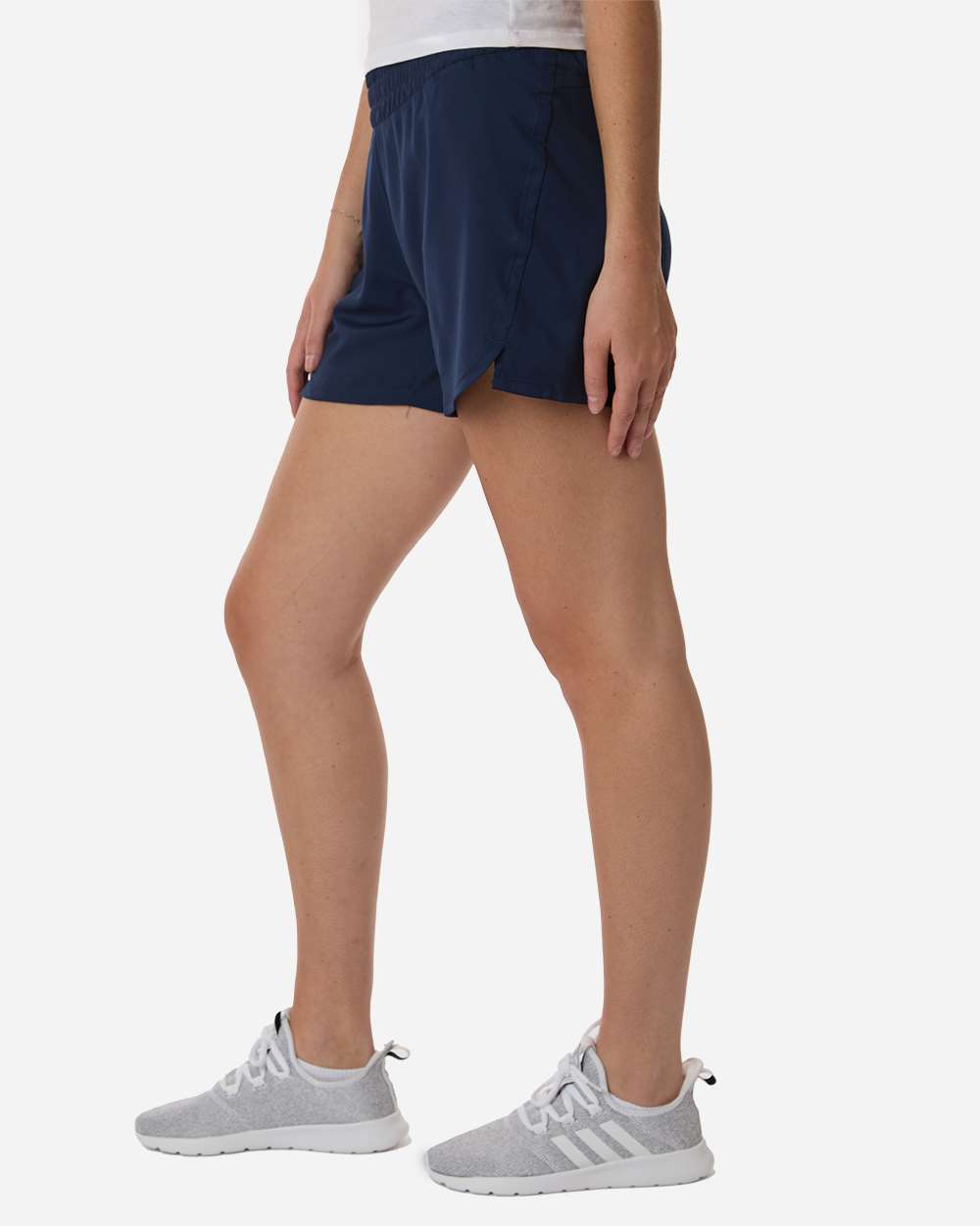 Women's D4T Woven 3" Shorts | AT306