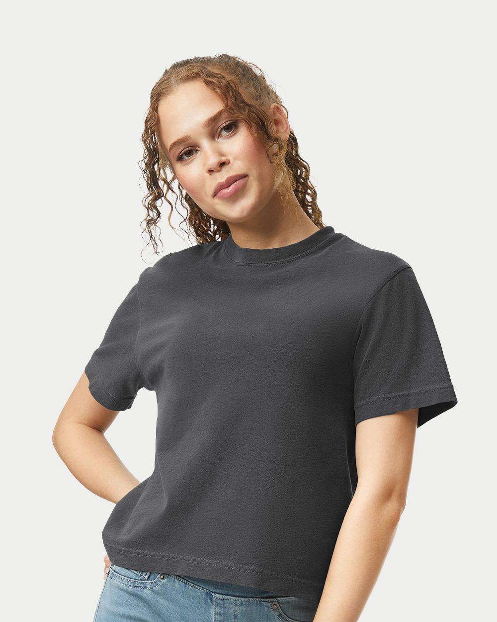Camiseta de corte cuadrado para mujer, teñida en prenda, de peso pesado | 3023CL