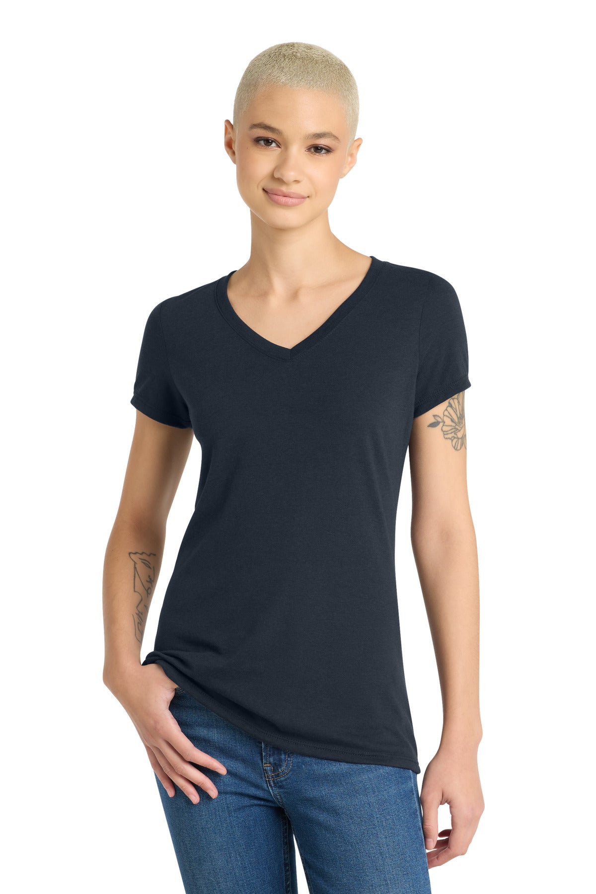 Playera Perfect Tri ® de mujer con cuello en V - 4.5 oz | District DM1350L