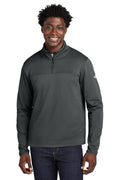 The North Face NF0A8ENJ Aim 1/4-Zip Fleece